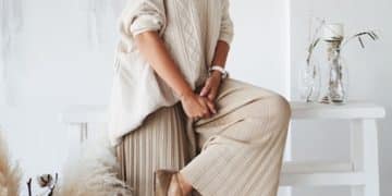 Mastering the Monochromatic Look: Chic Casual Outfits Guide - Cover Image