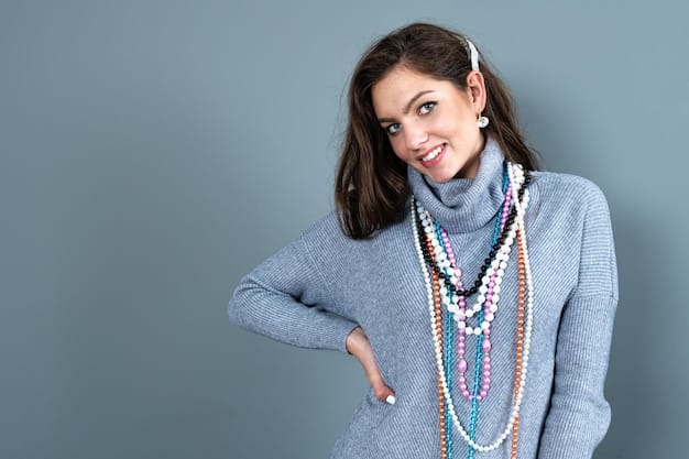 Accessorize Like a Pro: Jewelry & Scarves for Casual Style