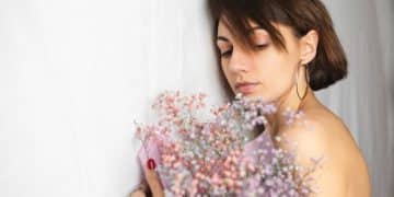 Unlock Memories: The Power of Scent and Fragrance Nostalgia - Cover Image