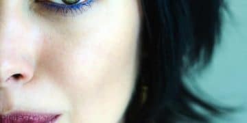 Optimal Eyeshadow Palettes for Every Eye Color: 2025 Guide - Cover Image