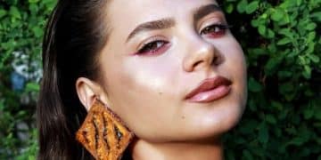 Achieve a Dewy Glow: Makeup Tutorial for Radiant Skin in 2025 - Cover Image