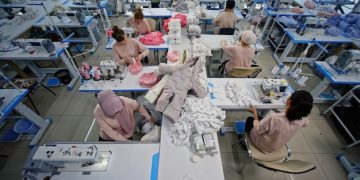 The Ethics of Fashion: Are Brands Truly Protecting Workers and the Environment? - Cover Image