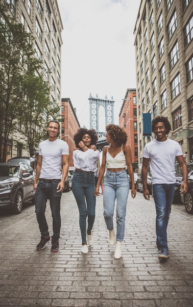 The Influence of Music on Fashion: 2025 Trends by Artists